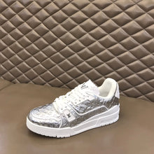 Load image into Gallery viewer, Louis Vuitton Trainer Sneakers