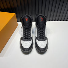 Load image into Gallery viewer, Louis Vuitton Rivoli Sneakers
