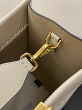 Load image into Gallery viewer, Fendi Sunshine Shopper Medium Bag