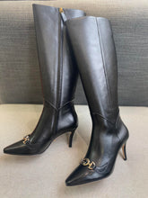 Load image into Gallery viewer, Gucci Pointed Cat heel Boots