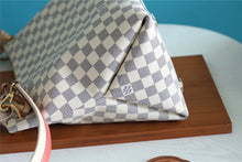 Load image into Gallery viewer, Louis Vuitton Beaubourg Hobo MM Bag