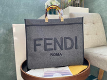 Load image into Gallery viewer, Fendi Sunshine Shopper Large Bag