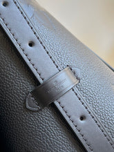 Load image into Gallery viewer, Louis Vuitton Carryall PM Bag
