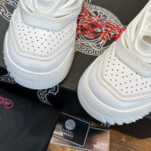 Load image into Gallery viewer, Versace Odissea Sneakers