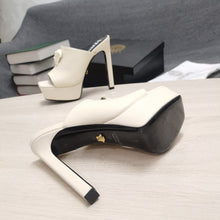 Load image into Gallery viewer, Versace LA MEDUSA PLATFORM MULES