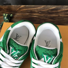 Load image into Gallery viewer, Louis Vuitton Trainer Sneakers