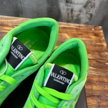 Load image into Gallery viewer, Valentino Netrunner Sneakers