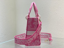 Load image into Gallery viewer, Christian Dior Medium Lady D Lite Bag