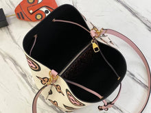 Load image into Gallery viewer, Louis Vuitton NeoNoe MM Bag