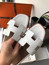 Load image into Gallery viewer, Hermes Oran Sandal