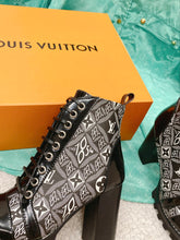 Load image into Gallery viewer, Louis Vuitton Star Trail Ankle Boots