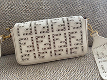 Load image into Gallery viewer, Fendi Baguette Bag