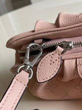 Load image into Gallery viewer, Louis Vuitton Scala Mini Pouch Bag
