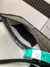 Load image into Gallery viewer, Goyard Plumet Pocket Wallet Bag