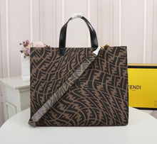 Load image into Gallery viewer, Fendi Shopper Bag