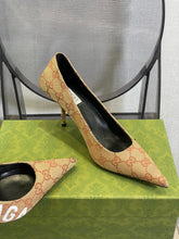 Load image into Gallery viewer, Gucci The Hacker Project Knife Pump