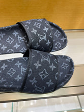 Load image into Gallery viewer, Louis Vuitton Men Slides