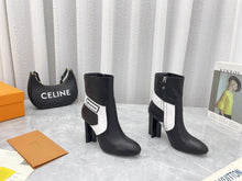 Load image into Gallery viewer, Louis Vuitton Silhouette Boots
