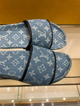 Load image into Gallery viewer, Louis Vuitton Men Slides