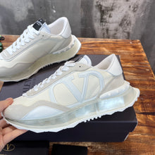Load image into Gallery viewer, Valentino Netrunner Sneakers