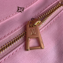 Load image into Gallery viewer, Louis Vuitton OnTheGo MM Bag