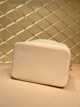 Load image into Gallery viewer, Louis Vuitton Noe Bag