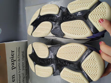 Load image into Gallery viewer, Balenciaga Triple S Sneaker - LUXURY KLOZETT