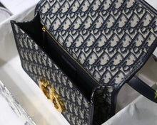Load image into Gallery viewer, Christian Dior 30 Montaigne Bag