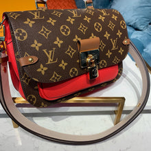 Load image into Gallery viewer, Louis Vuitton Vaugirard Bag
