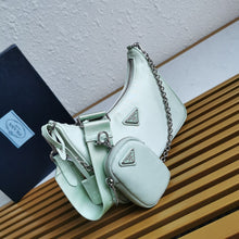 Load image into Gallery viewer, Prada Re- Edition 2005 Re-Nylon Bag
