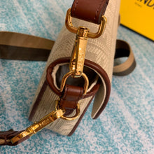 Load image into Gallery viewer, Fendi Baguette Bag