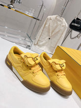 Load image into Gallery viewer, Fendi Match Sneakers