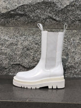 Load image into Gallery viewer, Bottega Veneta Tire Boots