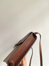 Load image into Gallery viewer, Burberry Robin Leather Bag