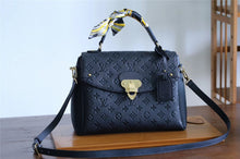 Load image into Gallery viewer, Louis Vuitton Georges MM Bag