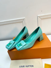 Load image into Gallery viewer, Louis Vuitton Shake Pump