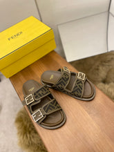 Load image into Gallery viewer, Fendi Men Slides
