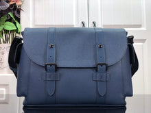 Load image into Gallery viewer, Louis Vuitton Christopher Messenger Bag