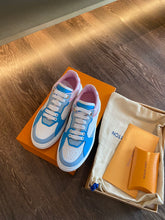 Load image into Gallery viewer, Louis Vuitton Time Out Sneakers