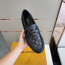 Load image into Gallery viewer, Louis Vuitton Major Loafer