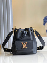 Load image into Gallery viewer, Louis Vuitton Lockme Bucket Bag