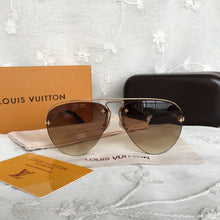 Load image into Gallery viewer, Louis Vuitton Grease Sunglasses