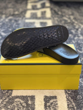 Load image into Gallery viewer, Fendi Slides - LUXURY KLOZETT