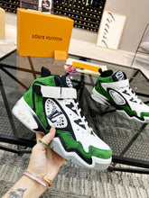 Load image into Gallery viewer, Louis Vuitton Trainer 2 Sneakers
