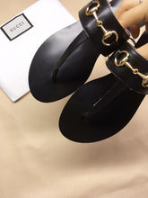 Load image into Gallery viewer, Gucci Leather sandal - LUXURY KLOZETT
