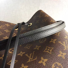 Load image into Gallery viewer, Louis Vuitton NeoNoe MM Bag