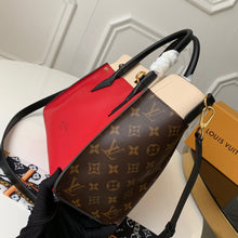 Load image into Gallery viewer, Louis Vuitton On My Side MM Bag