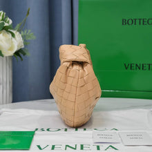 Load image into Gallery viewer, Bottega Veneta Mini Jodie Bag