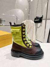 Load image into Gallery viewer, Fendi Domino Boots