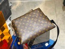 Load image into Gallery viewer, Louis Vuitton Magnetic Messenger